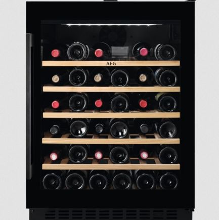 AEG AWUS052B5B Weintemperierschrank schwarz EEK:G