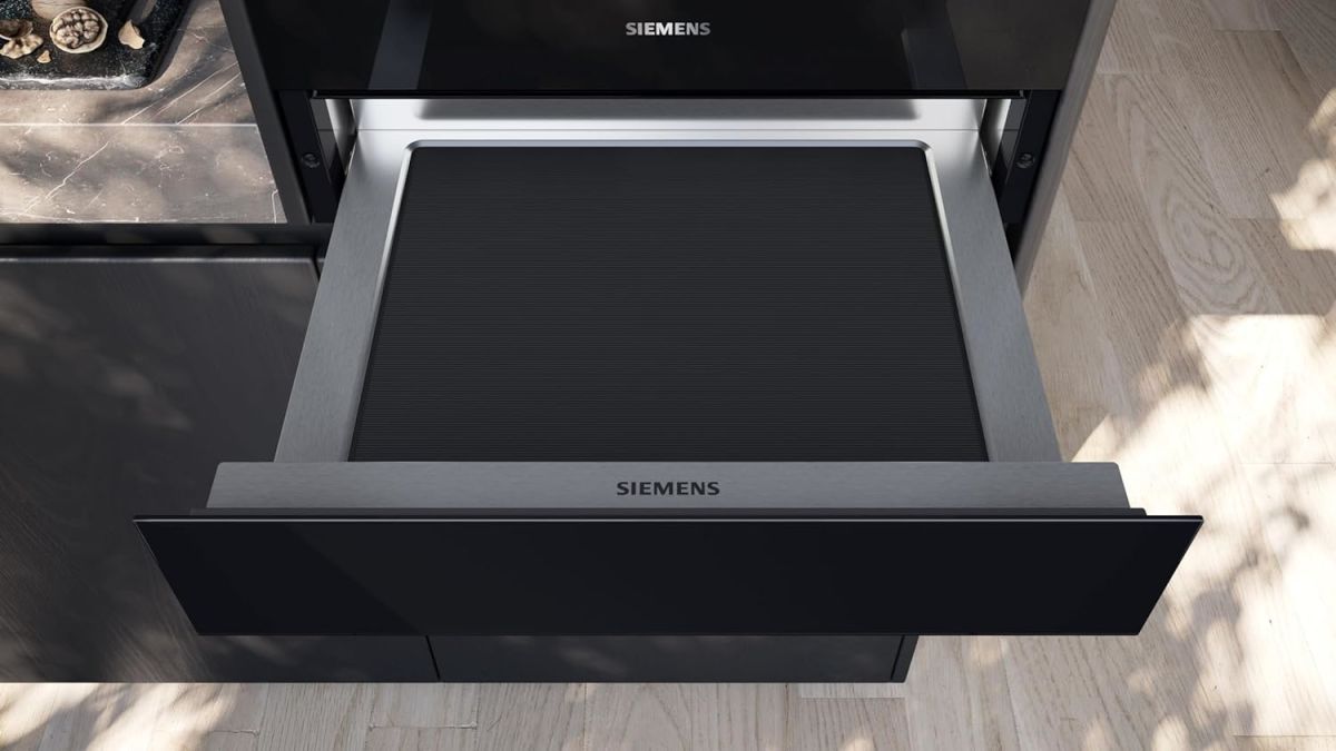 Siemens BI710E1B1 Zubehörschublade schwarz 14cm